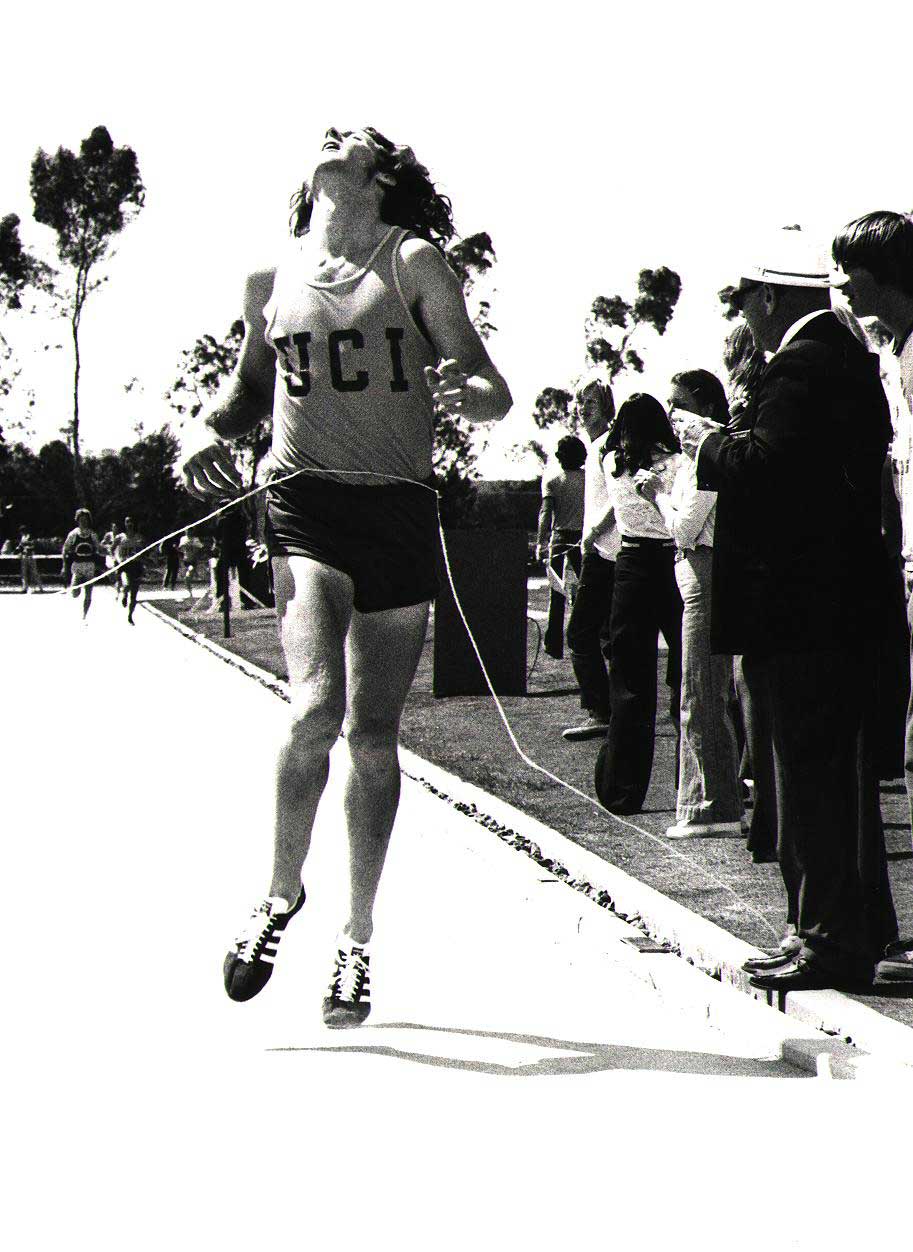 Steve Scott ’78 sets American record in mile run